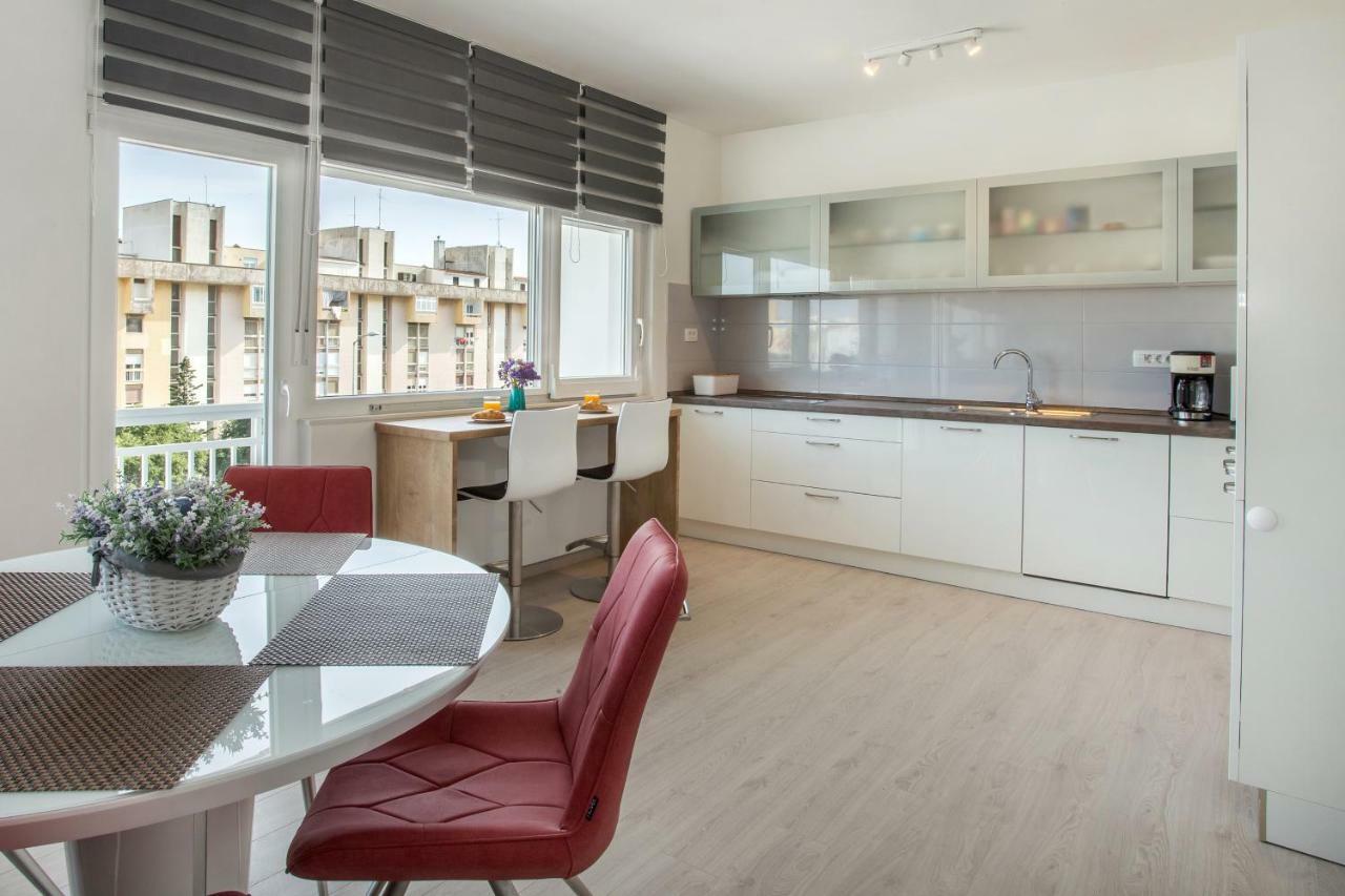 Ac Apartment With 2 Bedrooms And 2 Bathrooms-Free Private Parking Split Zewnętrze zdjęcie